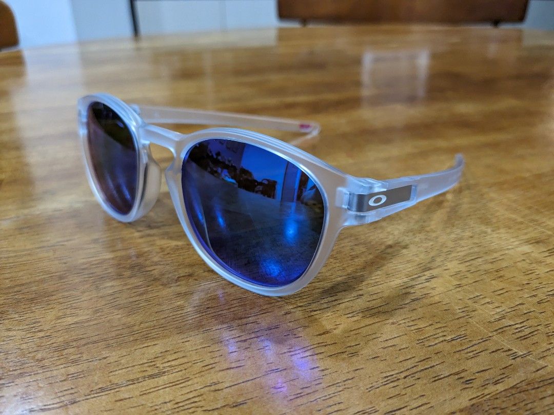 Oakley Latch A Matte Clear Prizm Sapphire Polarized