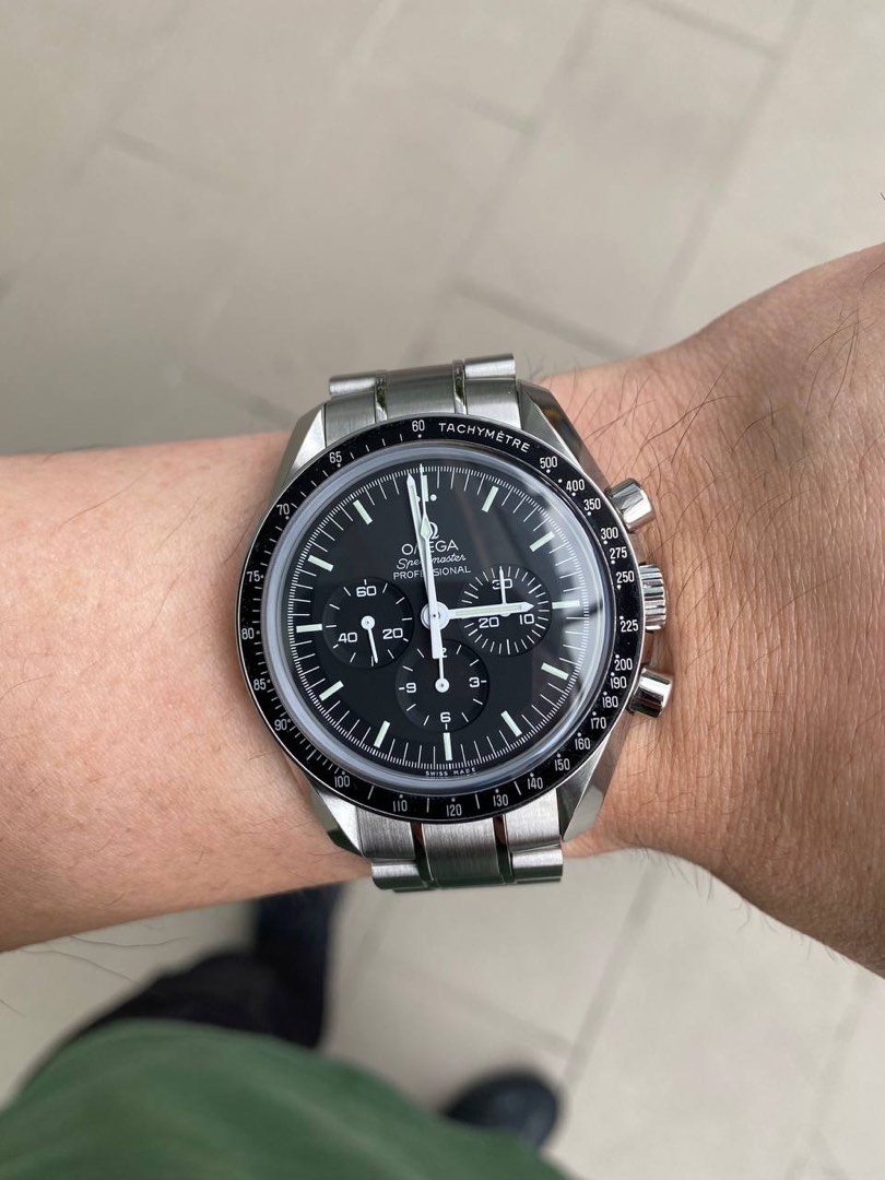 Moonwatch 1863 top