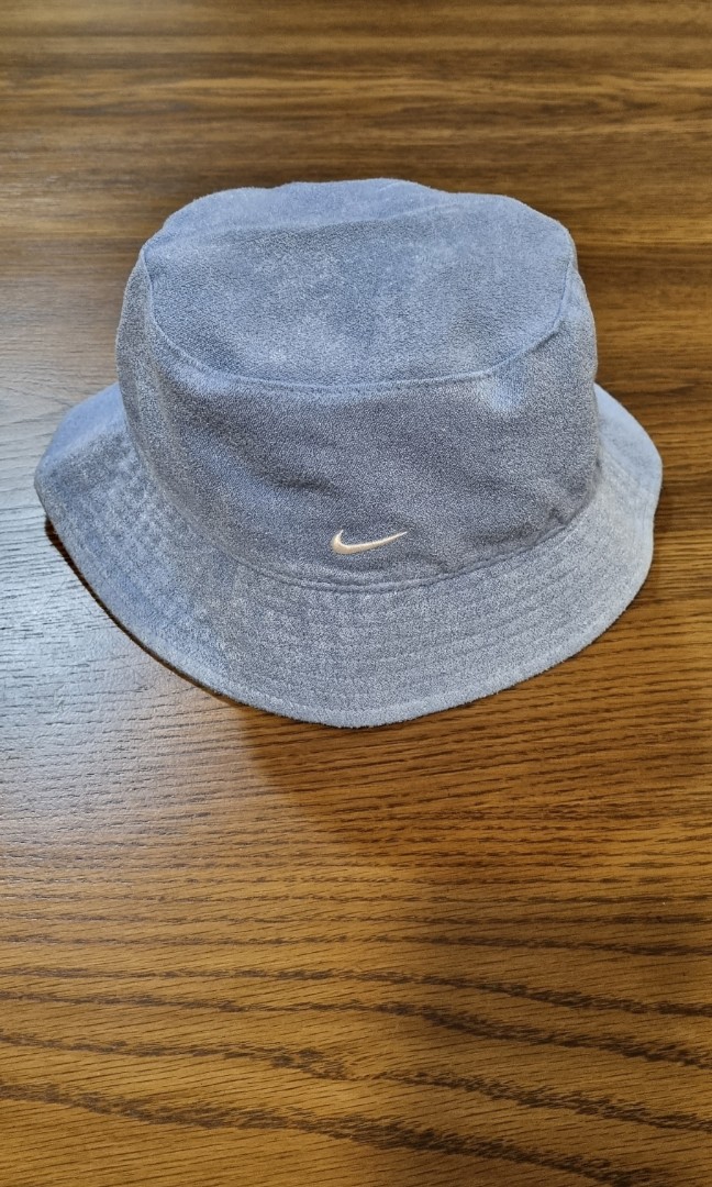 Original Nike Bucket Hat, Men's Fashion, Watches & Accessories