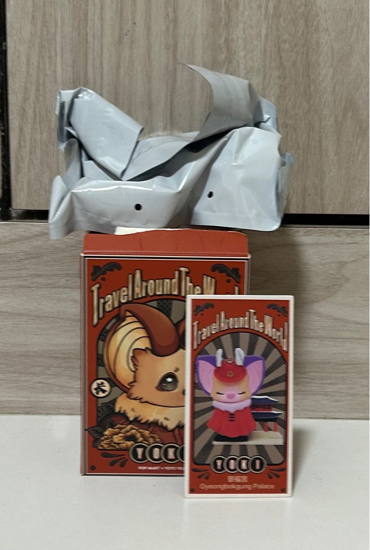 Pop Mart - Figurine Kawaii Yoki Travel Around The World - Boîte