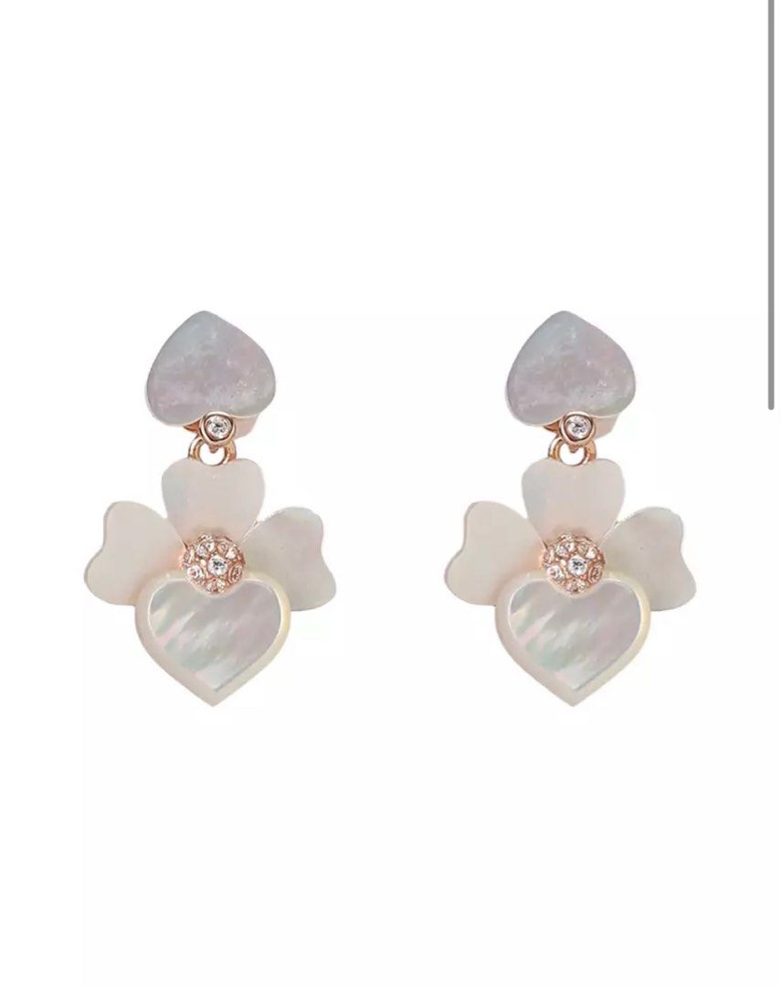 Precious Pansy Drop Earrings, Women's Fashion, Jewelry & Organisers