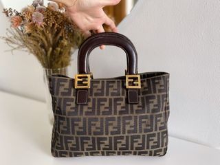 Vintage Fendi Bag Leather Crossbody Satchel Sling Luxury Purse Rare Y2K  Italy