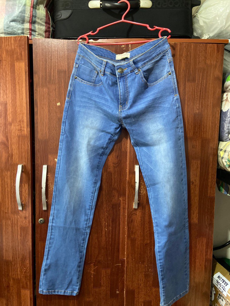 Red Tag Skinny Jeans, Men's Fashion, Bottoms, Jeans on Carousell