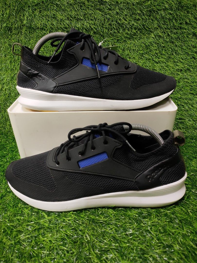 REEBOK ZOKU RUNNER 8.5UK Men s Fashion Footwear Sneakers on Carousell