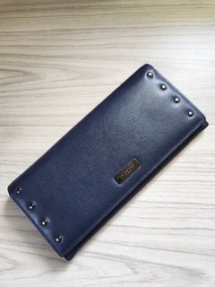 (Category: ) located in . Submitted by ym.preloved.store (Listing ID 1261349410, Image 1). Description: .