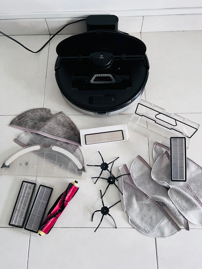 Roborock S6 max V, TV & Home Appliances, Vacuum Cleaner & Housekeeping