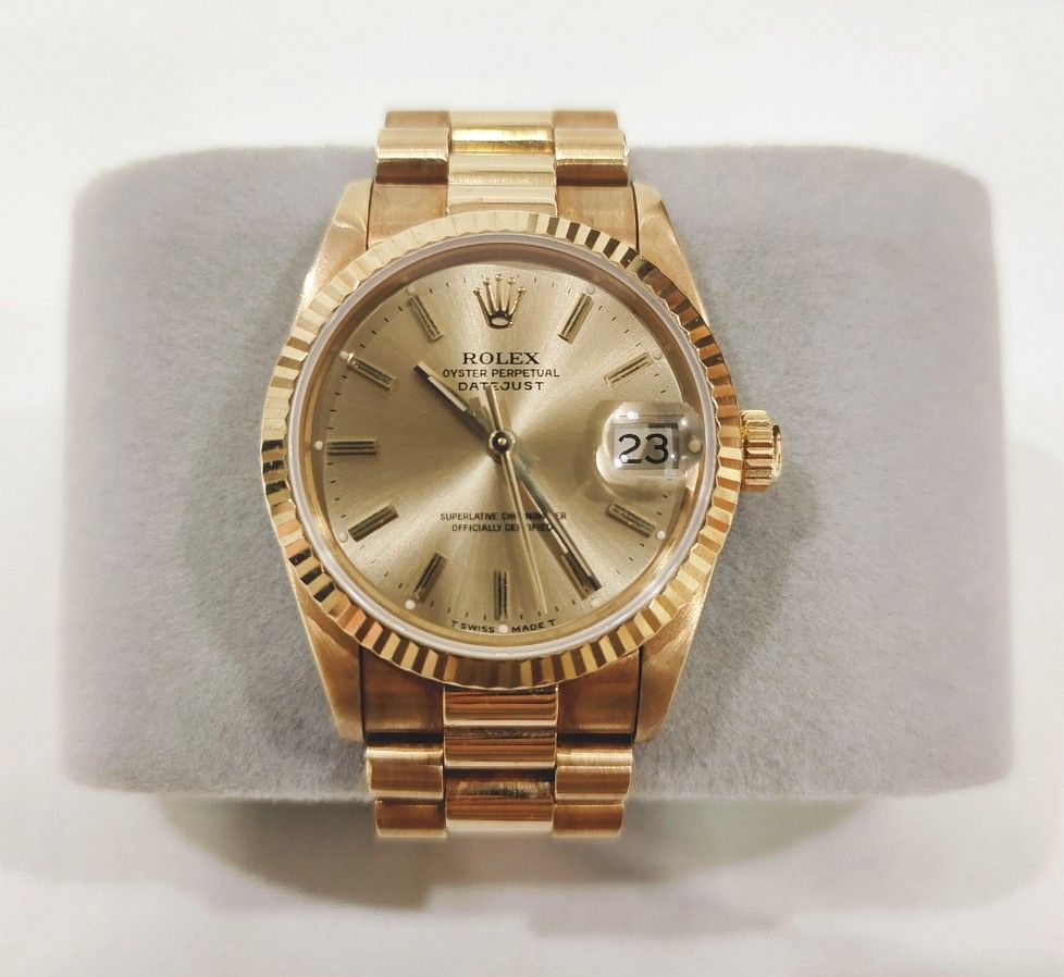 Rolex Datejust 18K Gold (Category: Luxury Watches) located in Makati City. Submitted by collincell (Listing ID 1260434977, Image 1). Description: Rolex Datejust 18K Gold 31mm - 18k Gold(Hard to find) - Fluted Bezel 18k Gold - Presidential Bracelet 18K Gold - Fluted Bezel 18K Gold and Presidential bracelet is more exensive rolex option - Condition 9.9/10(Brand new condition) - Local AD - "first come first served" - Meet ups: Makati area.