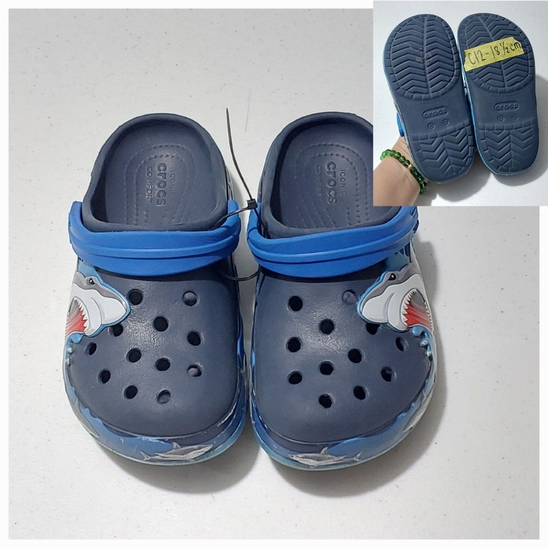 Kids crocs clearance size 1