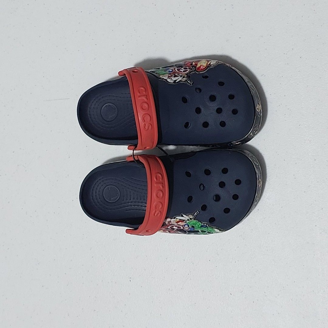 C12 crocs store in cm