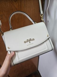 （分類：）位於 。 由 cy19950101 提交（商品編號 1261344768，圖片 1）。簡介： 。