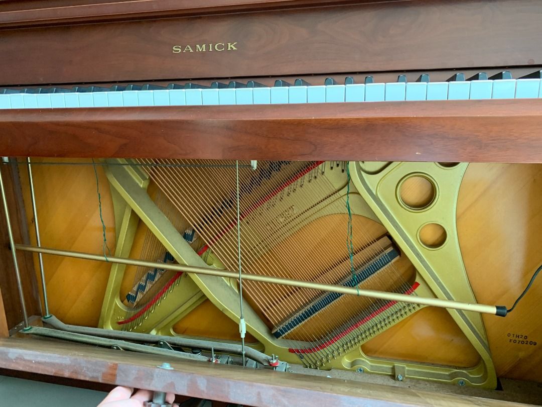 SAMICK Piano Model SC-215D, Hobbies & Toys, Music & Media, Musical ...