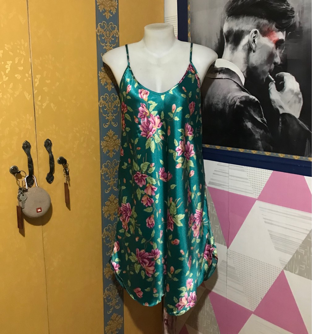 Secret treasures green slip, Women's Fashion, Undergarments