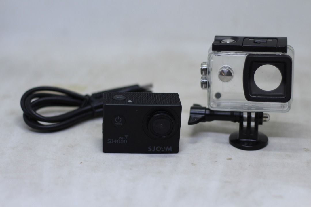 sjcam j4000 wifi action cam (Category: Cameras) located in Manila. Submitted by ultimogizmos (Listing ID 1261460119, Image 1). Description: sjcam j4000 wifi action cam unit battery usb charging cable 4gb memory waterproof case last price not neg.