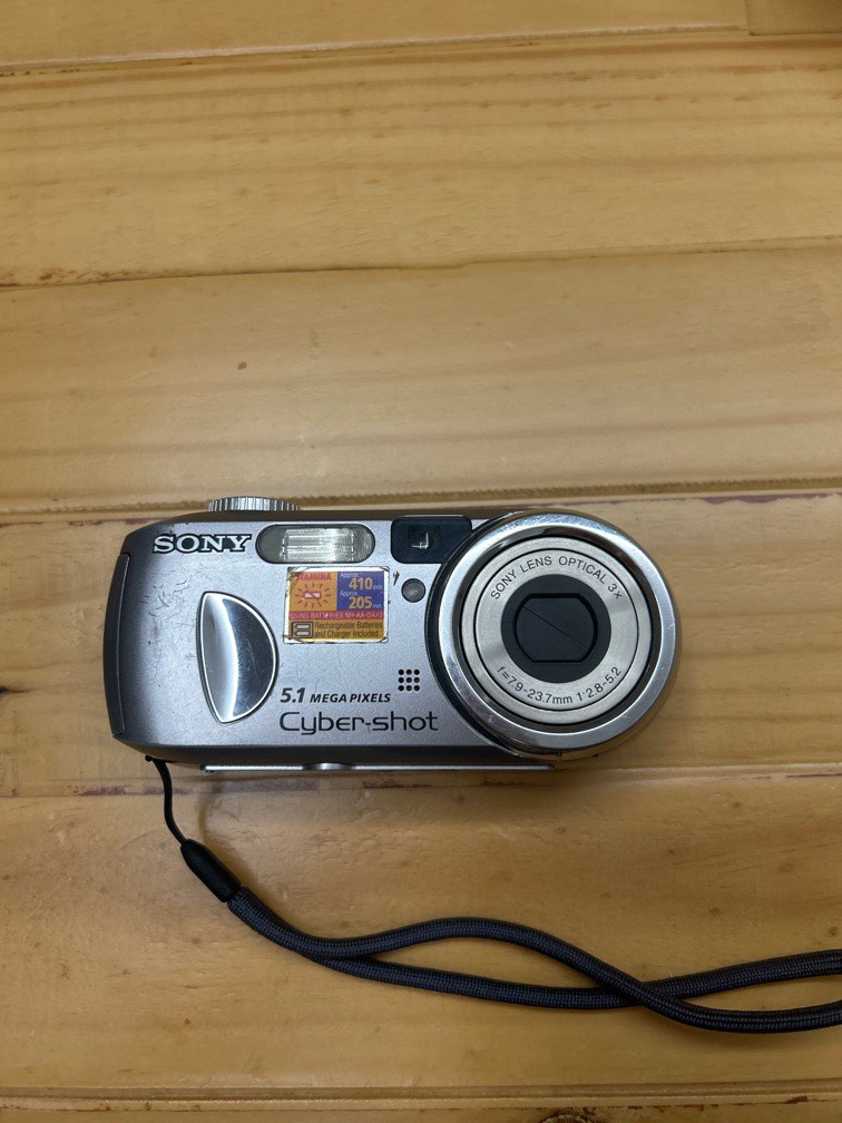 Sony Cybershot DSCP93A, Photography, Cameras on Carousell