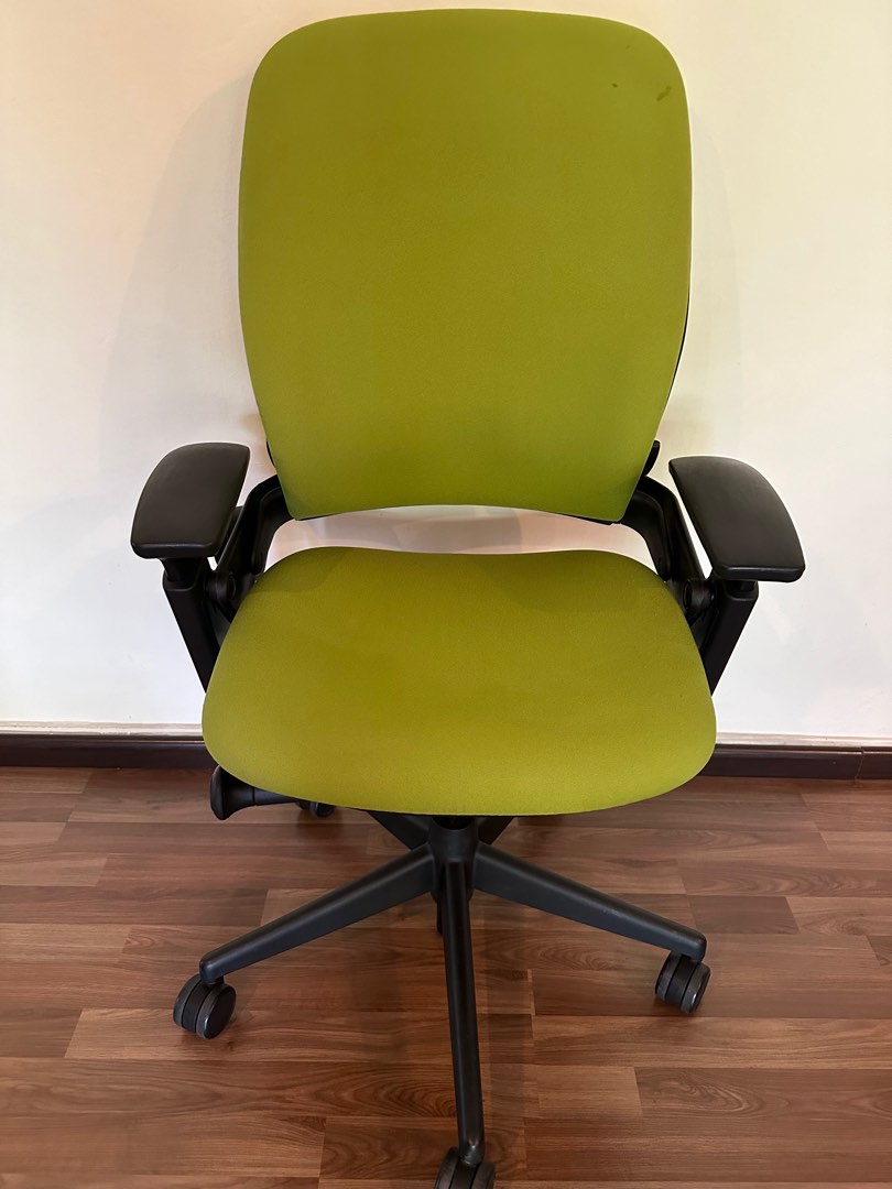 Steelcase Leap V2 Ergonomic Office Chair Green not Herman Miller aeron