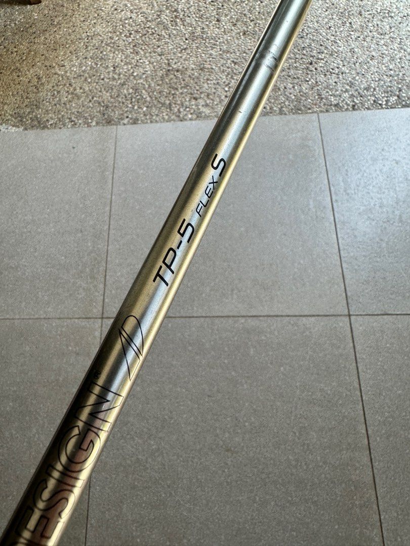 Graphite Design Tour AD CQ 5 Driver Shaft – Stiff Flex, 45.25