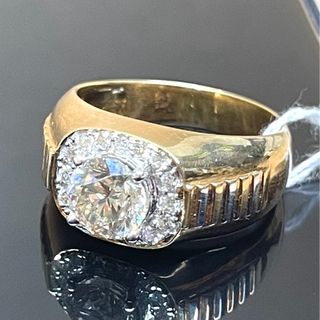 (Category: ) located in . Submitted by tm_tp_cashconverters (Listing ID 1261375785, Image 1). Description: .