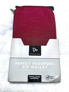 TRAVELON  Family Passport wallet