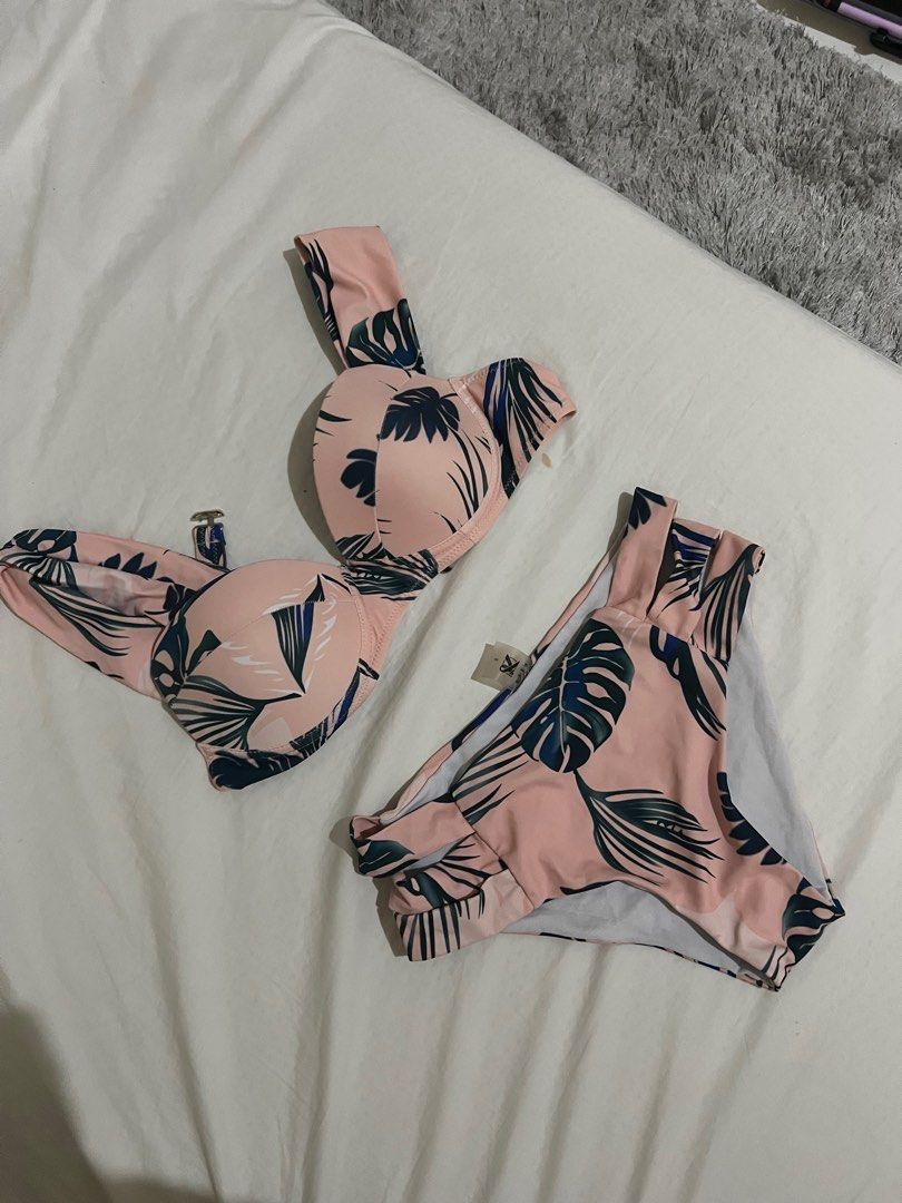 Tropical 2 piece swimsuit (Category: Bikinis & Swimsuits) located in Manila. Submitted by cheddarph (Listing ID 1261446540, Image 2). Description: .