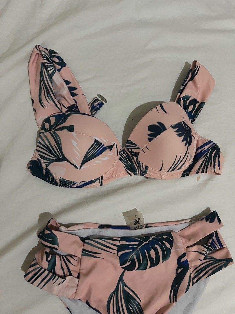 Tropical Nation 2 Piece Beach Set