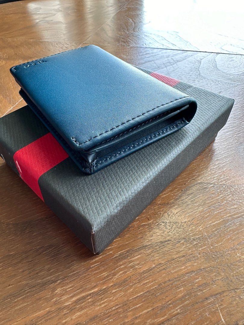 Tumi Nassau Gusseted Card Case Blue Burnished Men s Fashion