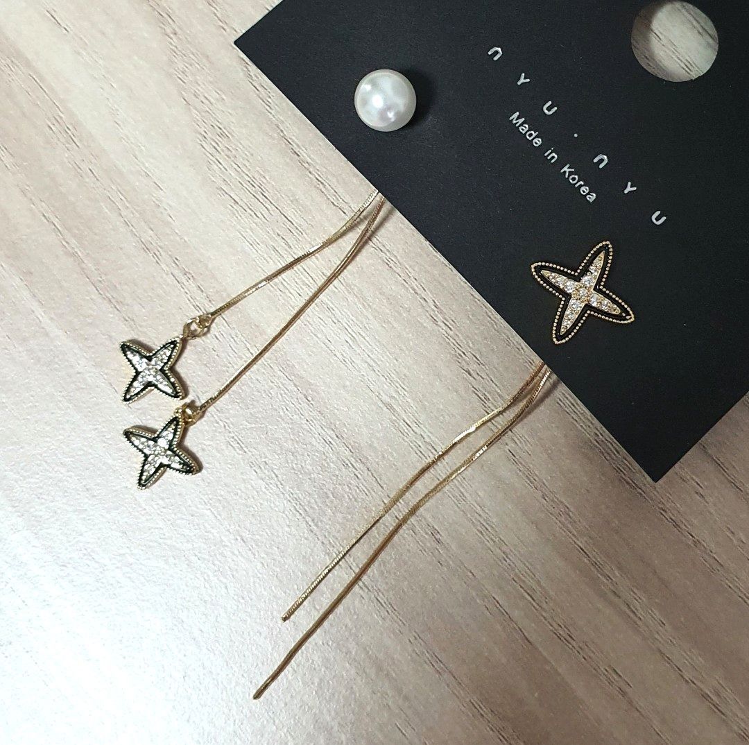 Shooting Star Flower Star Pearl Earrings [Gardenia Blossom] - Shop  shizuka-katasumi Earrings & Clip-ons - Pinkoi