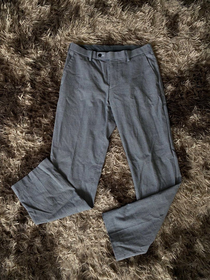 Uniqlo Heattech Cargo Track Pants, Men's Fashion, Bottoms, Trousers on  Carousell