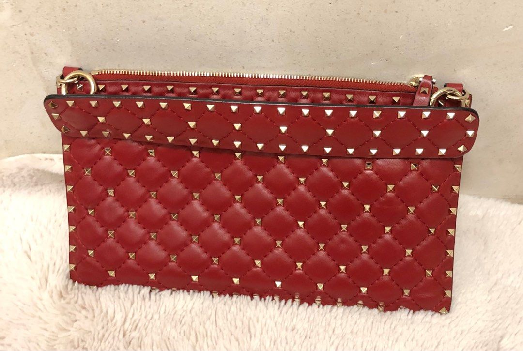Valentino rockstud spike 2025 clutch