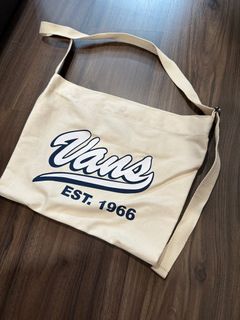 (Category: ) located in . Submitted by 2nd.use.thrift (Listing ID 1261420656, Image 1). Description: .