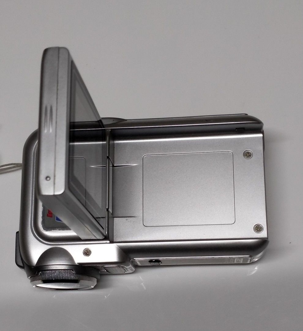 Vintage Digilife Camcorder, Photography, Video Cameras on Carousell