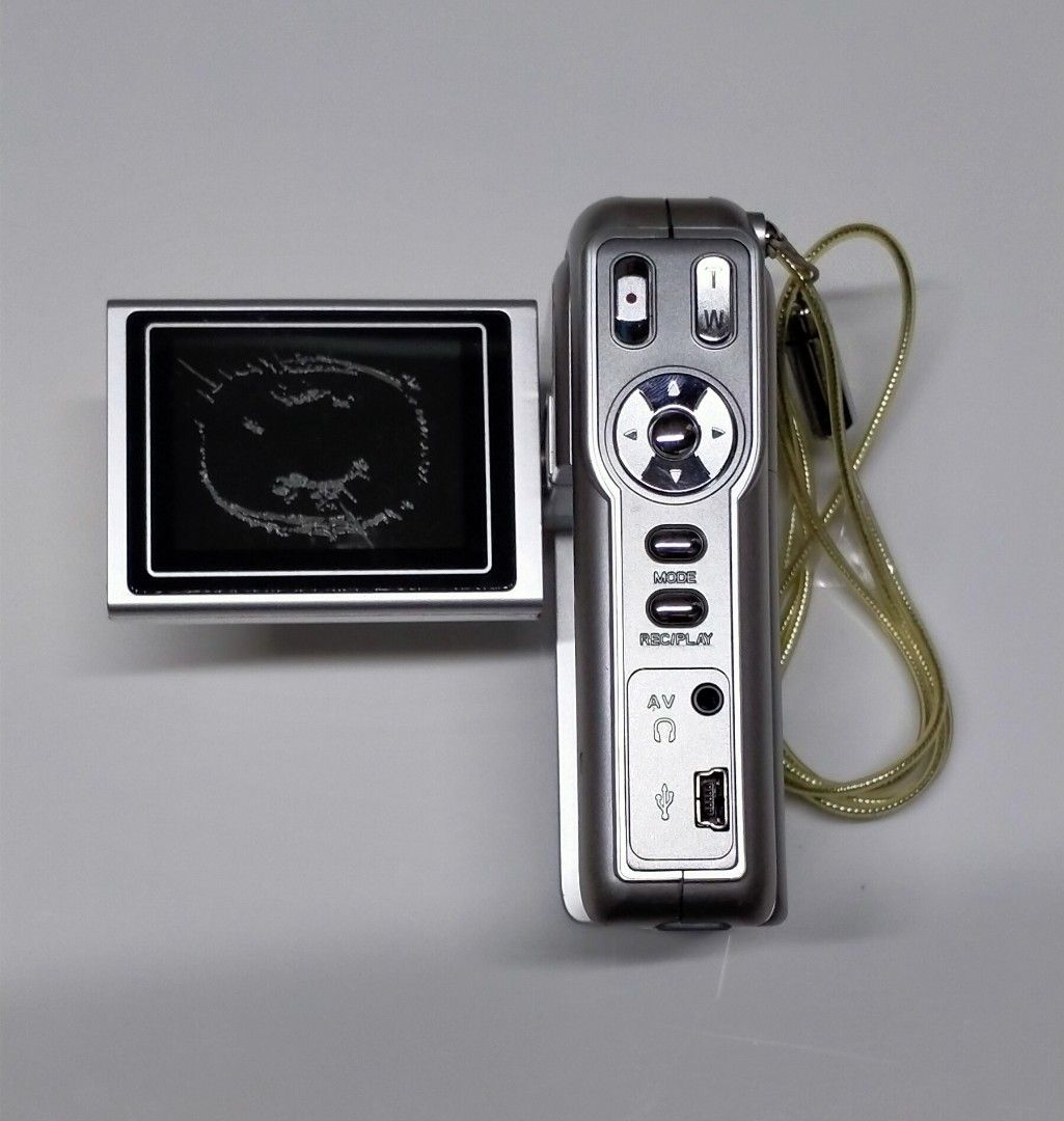 Vintage Digilife Camcorder, Photography, Video Cameras on Carousell