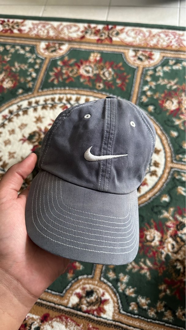 Vintage Nike Golf cap, Men's Fashion, Watches & Accessories, Caps