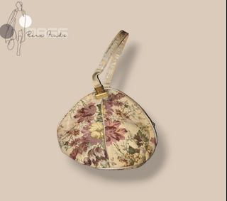 (Category: ) located in . Submitted by magsrarefinds (Listing ID 1261369707, Image 1). Description: .