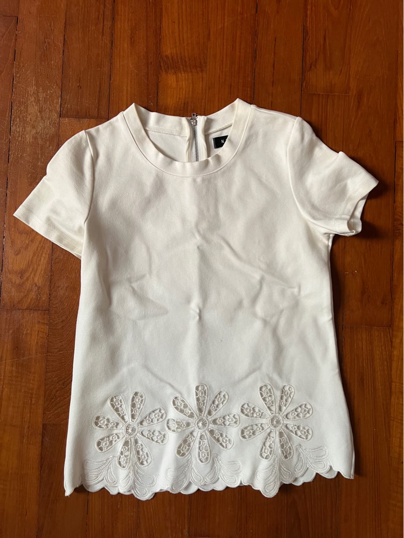 White blouse, Women's Fashion, Tops, Blouses on Carousell