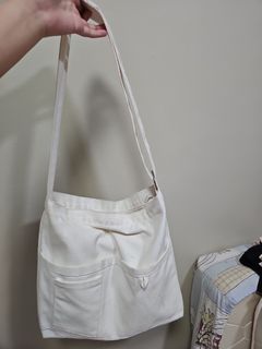Totes bags Off-White - `hard core` tote bag - OMNA180S23LEA0011000