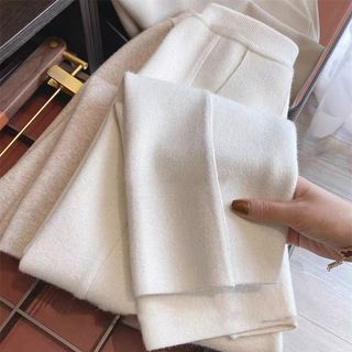 (Category: ) located in . Submitted by poeyclosets (Listing ID 1261454797, Image 1). Description: .