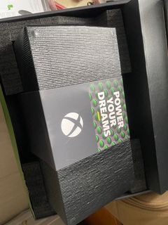（分類：）位於 。 由 yeesuetko 提交（商品編號 1261347102，圖片 1）。簡介： 。