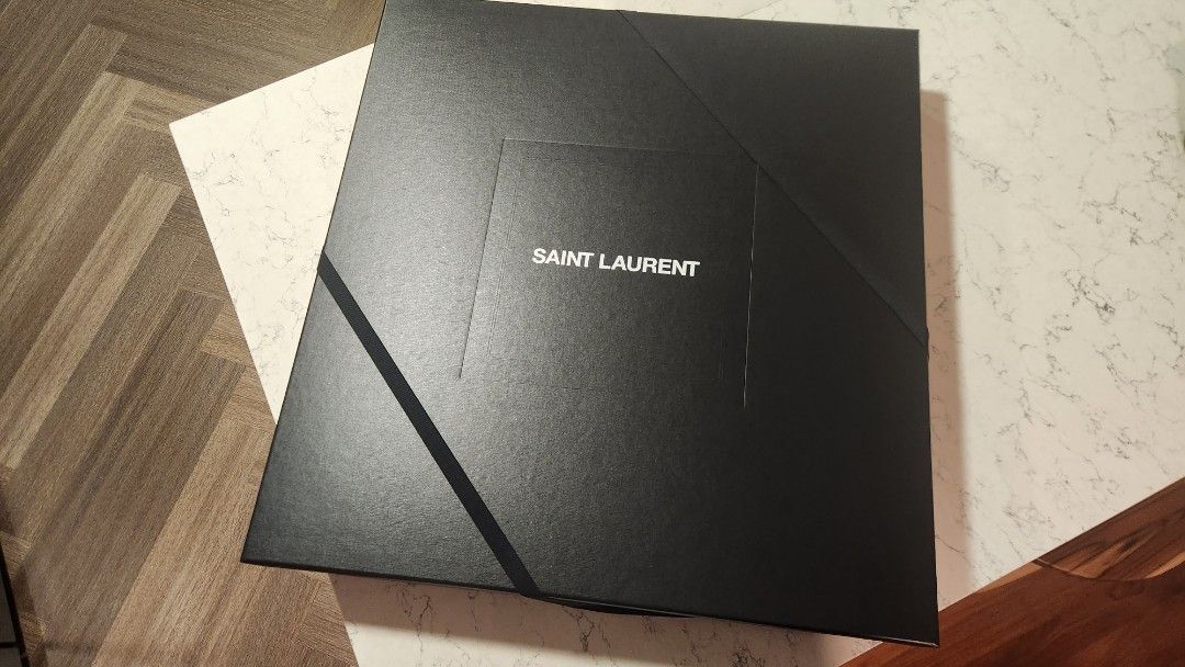 Ysl handbag hotsell box