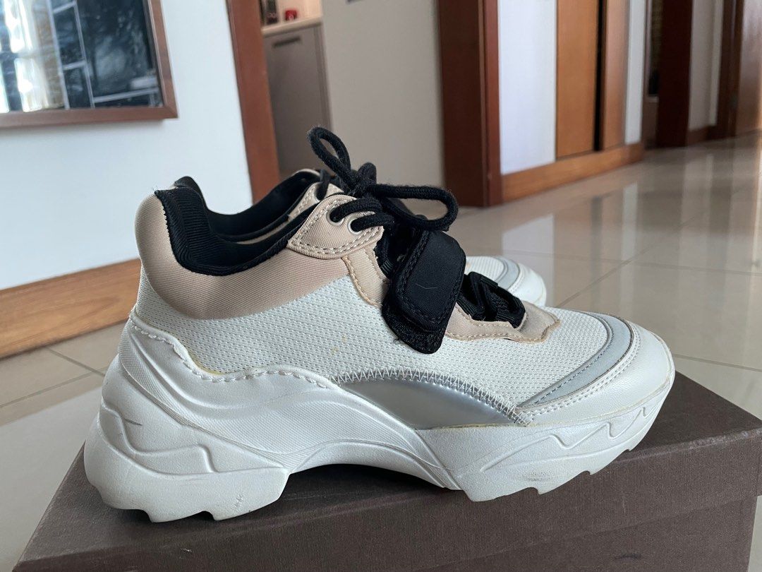 Chunky on sale trainers zara
