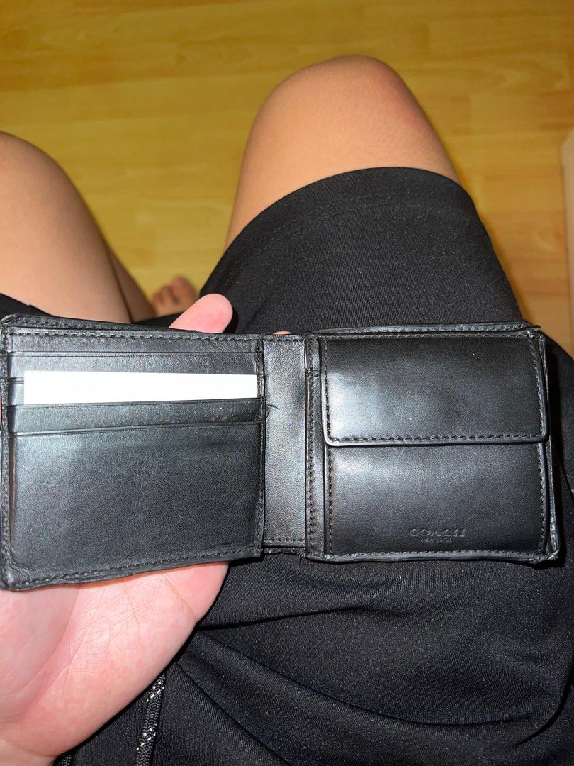 Coach wallet hotsell serial number