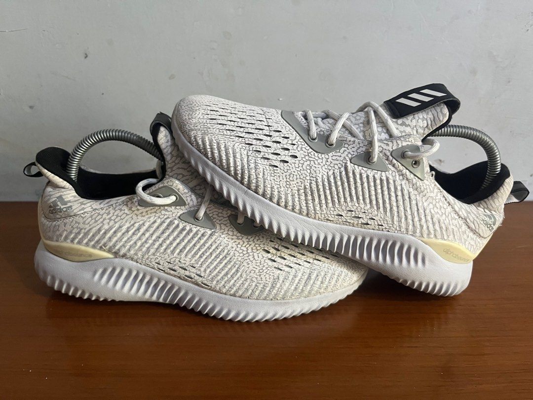 ADIDAS ALPHABOUNCE WHITE SIZE 40