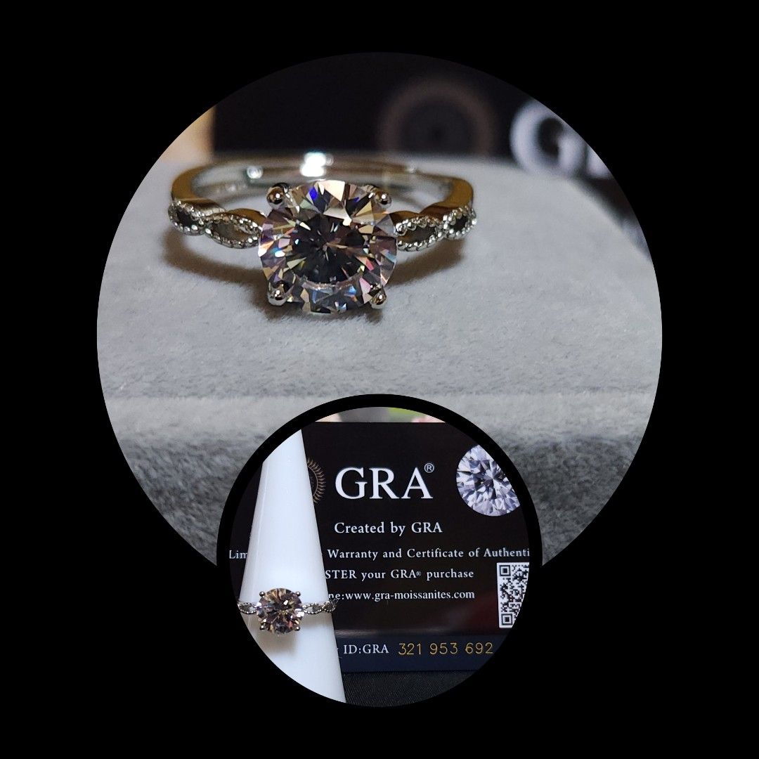 Clear moissanite discount