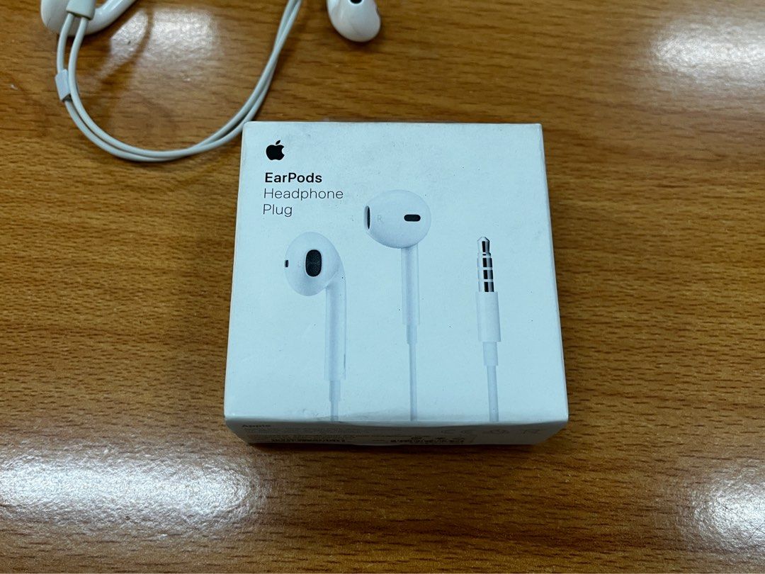 Apple EarPods with 3.5 mm Headphone Plug - イヤホン