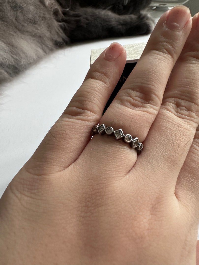 Alluring brilliant princess ring hotsell