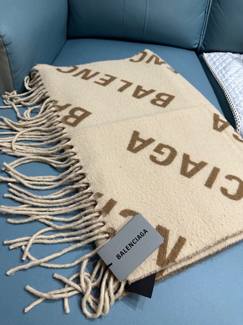 Balenciaga blanket scarf discount