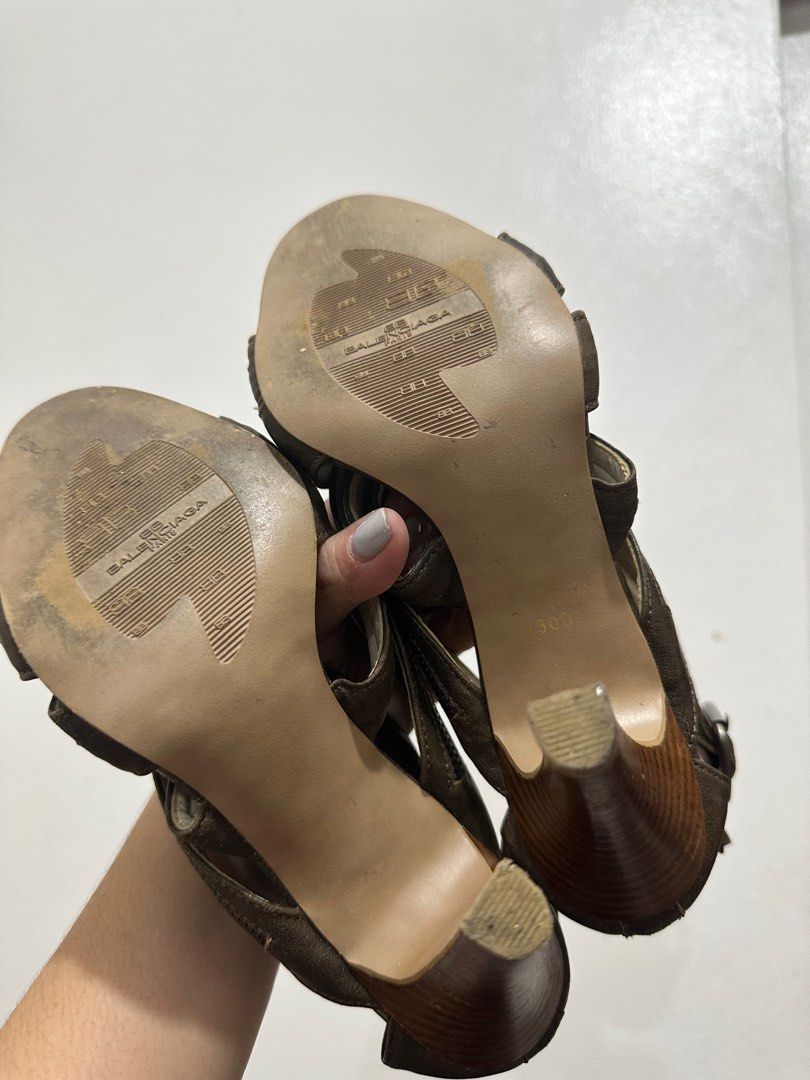 Balenciaga sandals brown discount