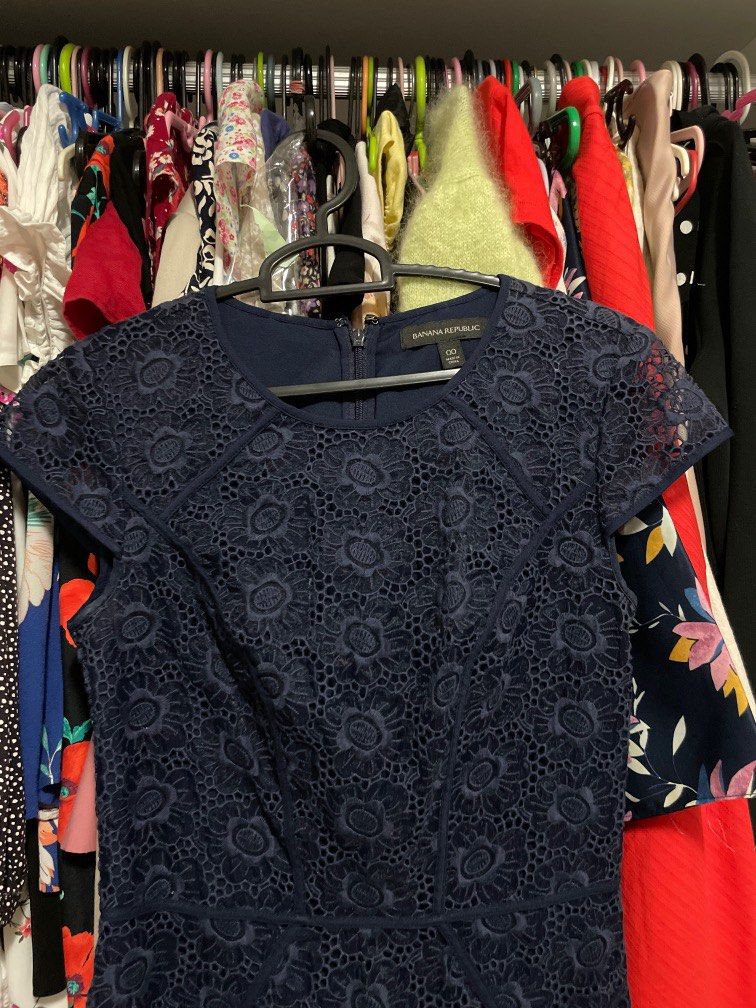 Banana republic shop navy lace dress