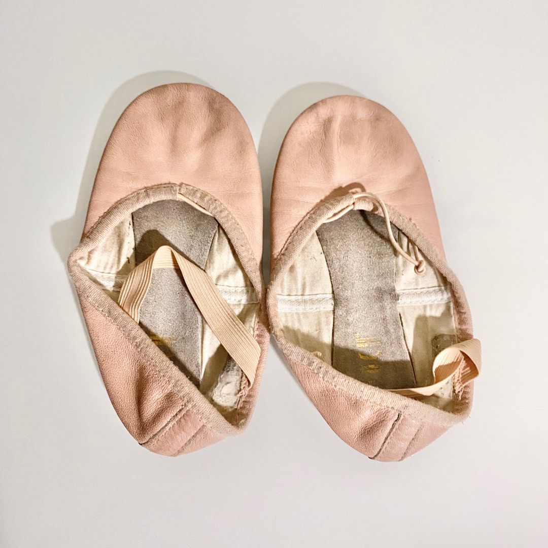 BLOCH Size 10.5D Ballet Leather Soft Slippers Shoes