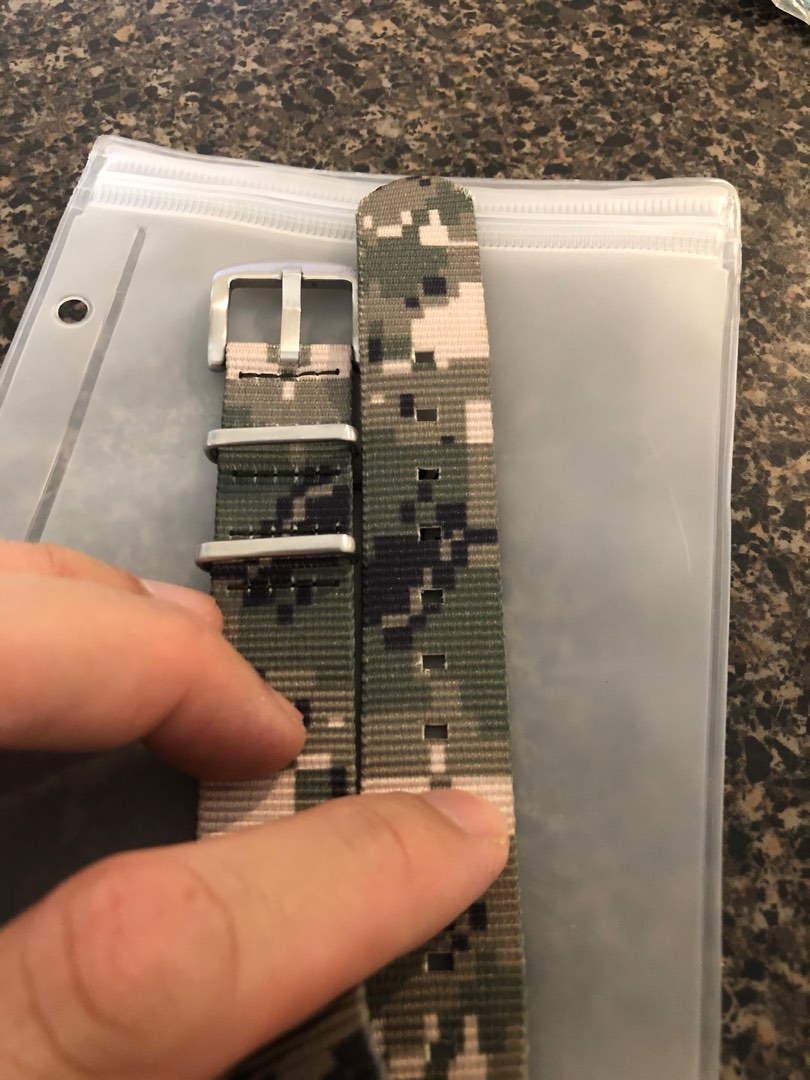 Blushark discount nato strap