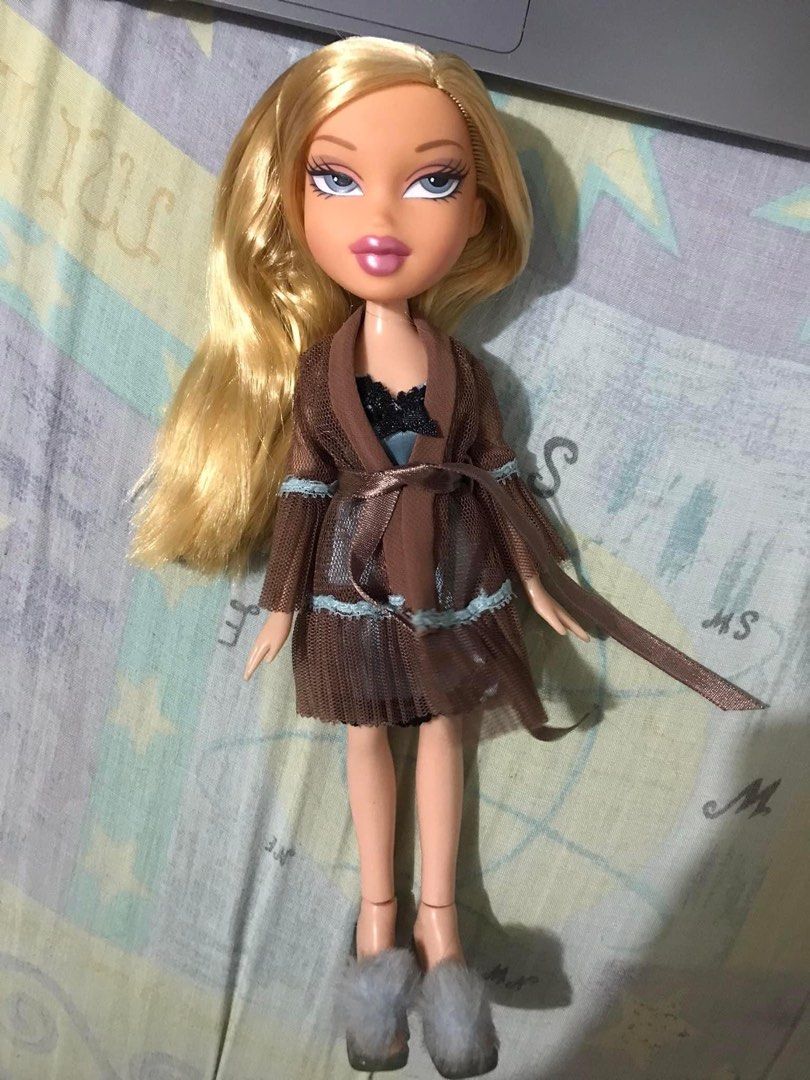 Bratz Nighty Nite Cloe (Category: Kids Toys) located in Quezon City. Submitted by jemherondale (Listing ID 1261545449, Image 1). Description: Lalamove GCash/BDO Wala ng ibang courier Last price.